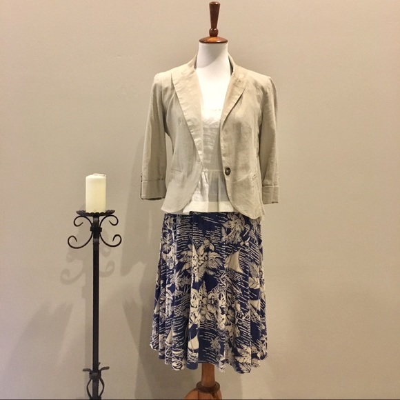 Classic fashion statement Linen blazer - Picture 5 of 5